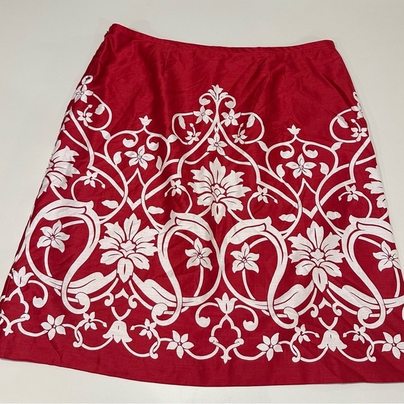 Loft Elegant Red and White Floral Skirt Size 16 - Picture 2 of 5